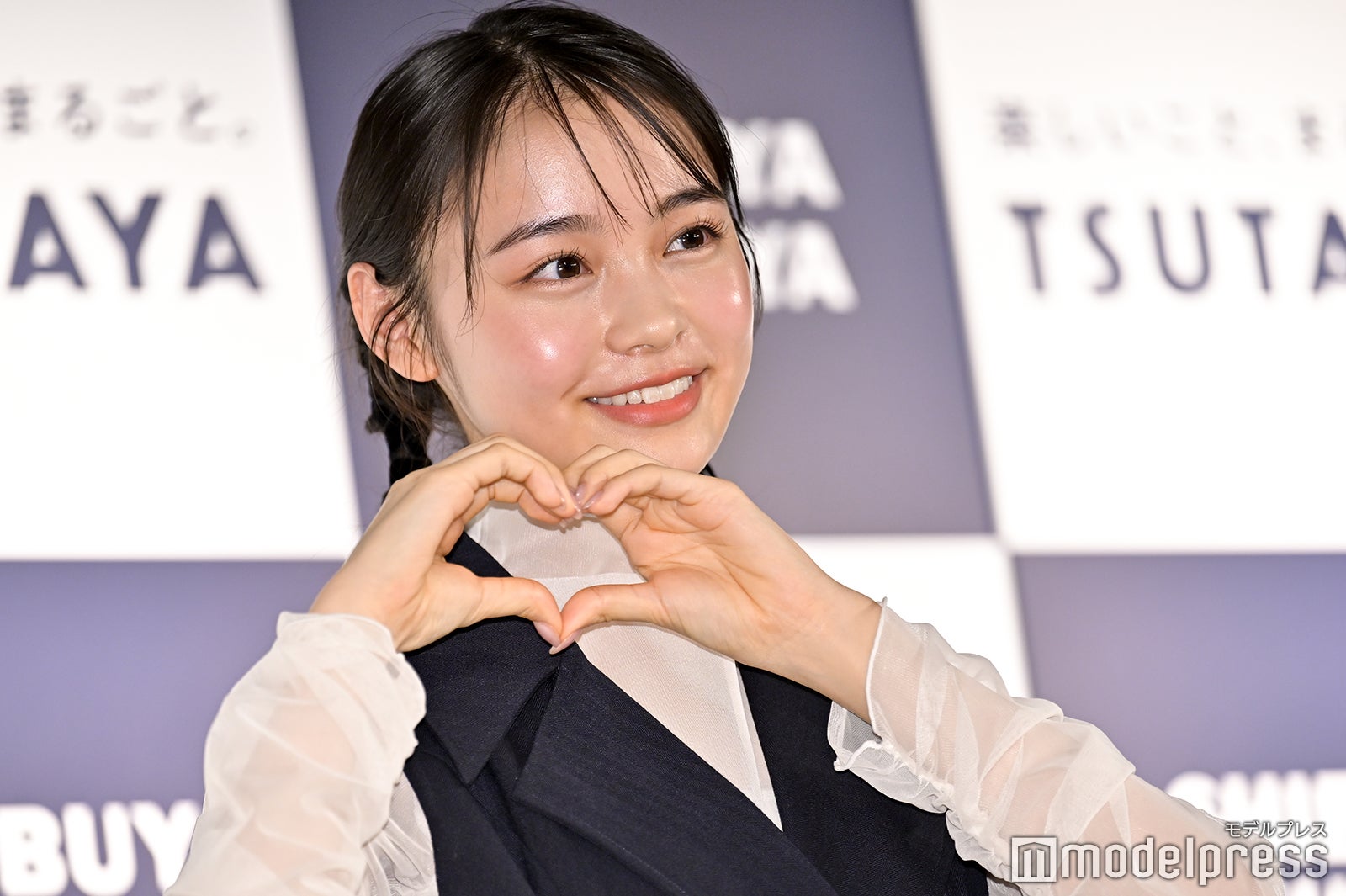 林芽亜里（C）モデルプレス