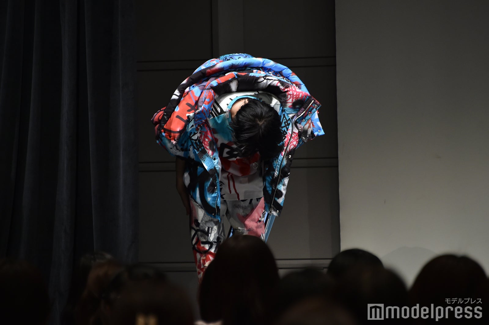 去り際も深々とお辞儀をする桜田通（C）モデルプレス