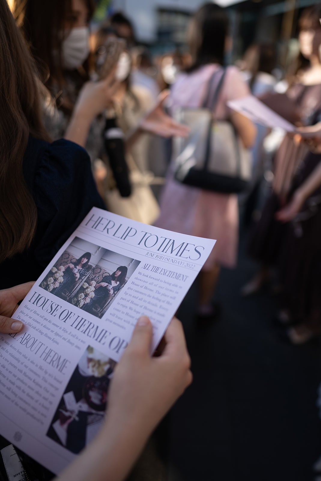 ゲリラで配られた「House of Herme」ビラ（提供写真）