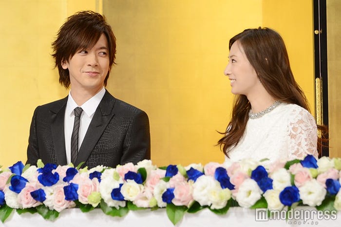 何度も見つめ合うDAIGO&北川景子(C)モデルプレス