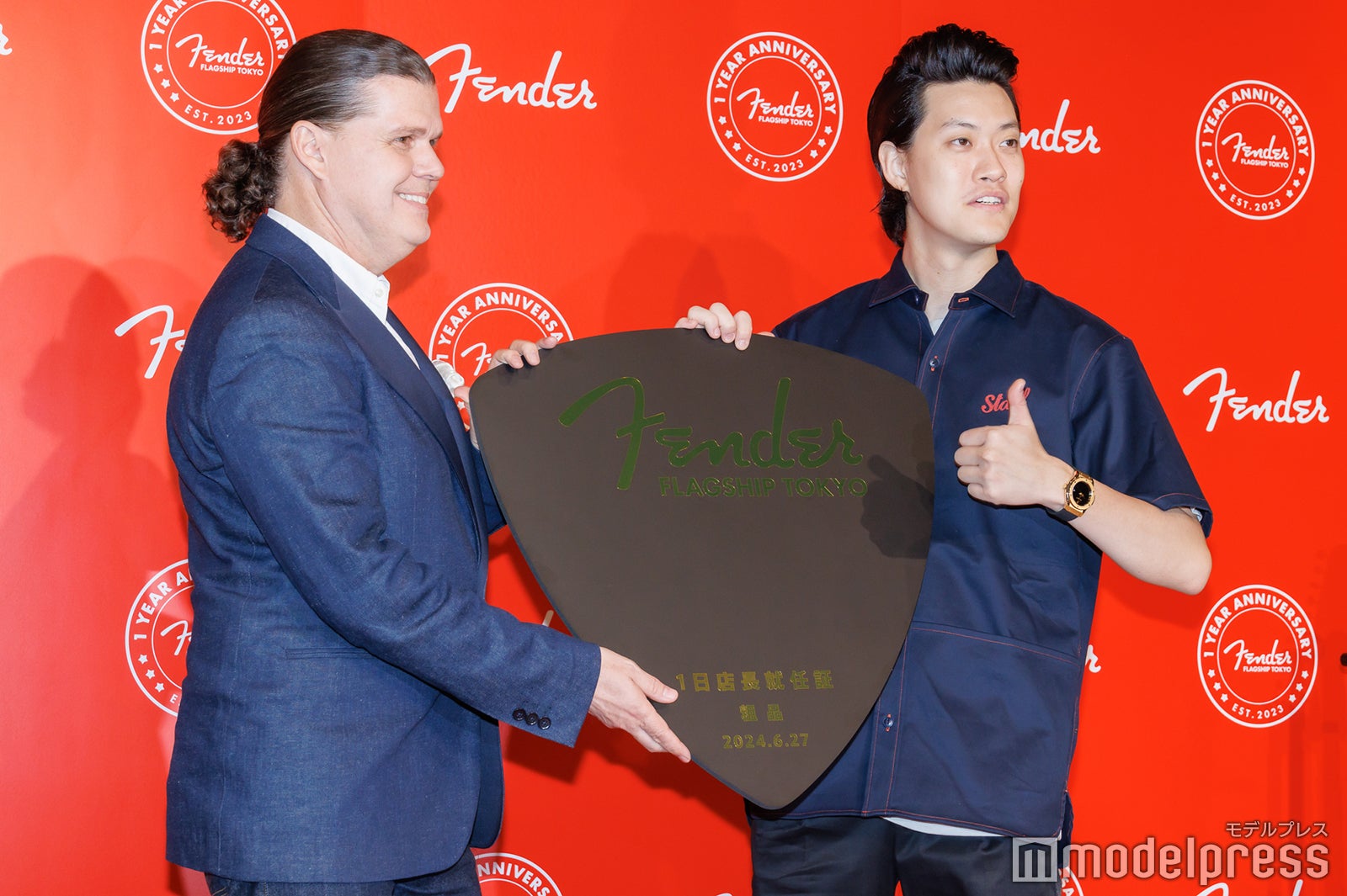 （右）粗品（C）モデルプレス