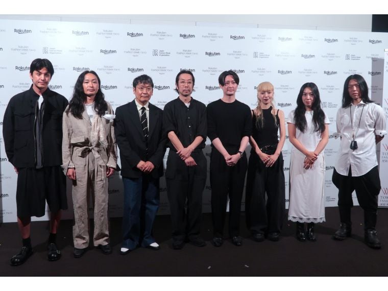 楽天ファッション・ウィーク東京27年春夏 東京都とJFWOが主催する二つのアワードの受賞者を発表