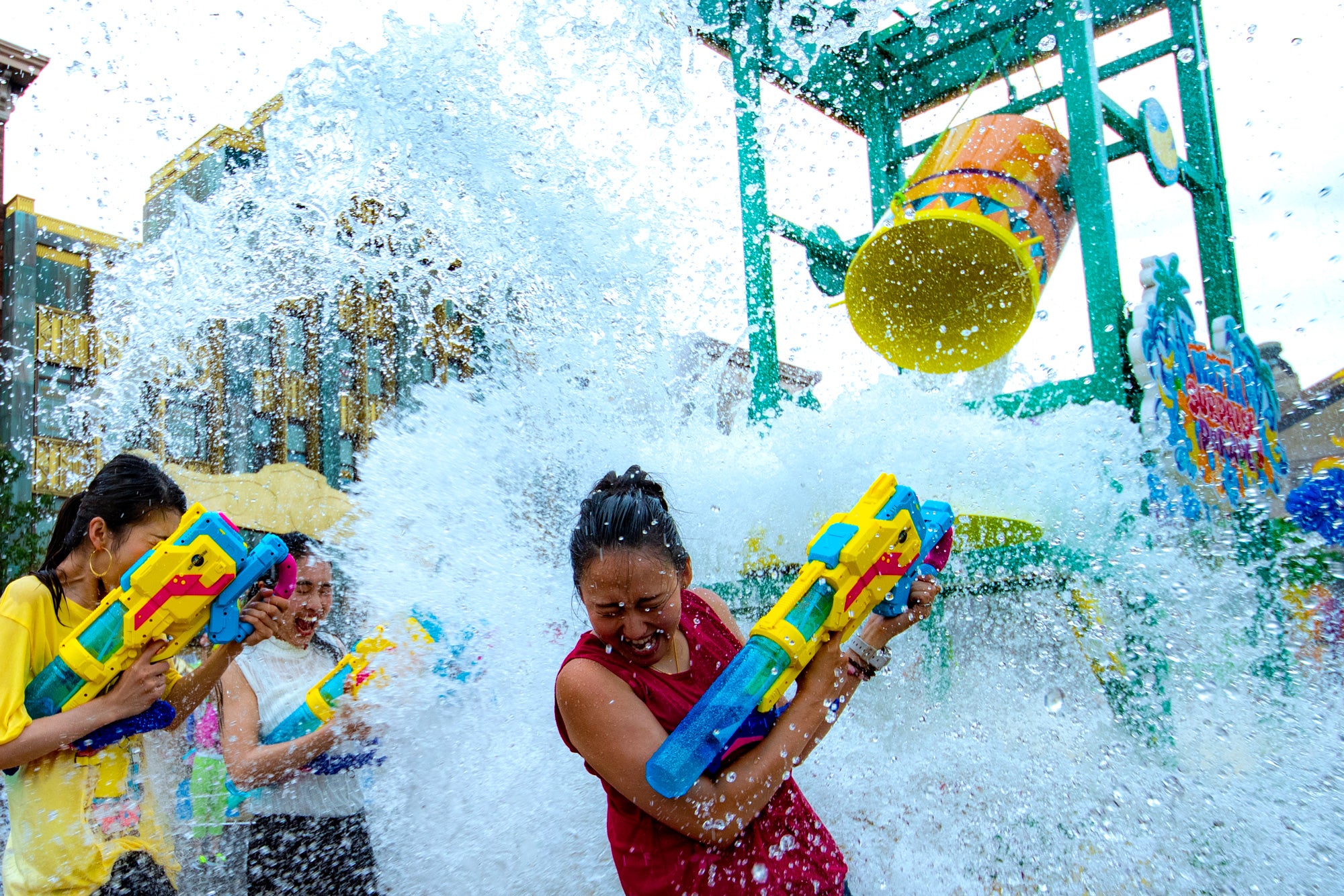 「ウォーター・サプライズ・パレード」／画像提供：ユニバーサル・スタジオ・ジャパン