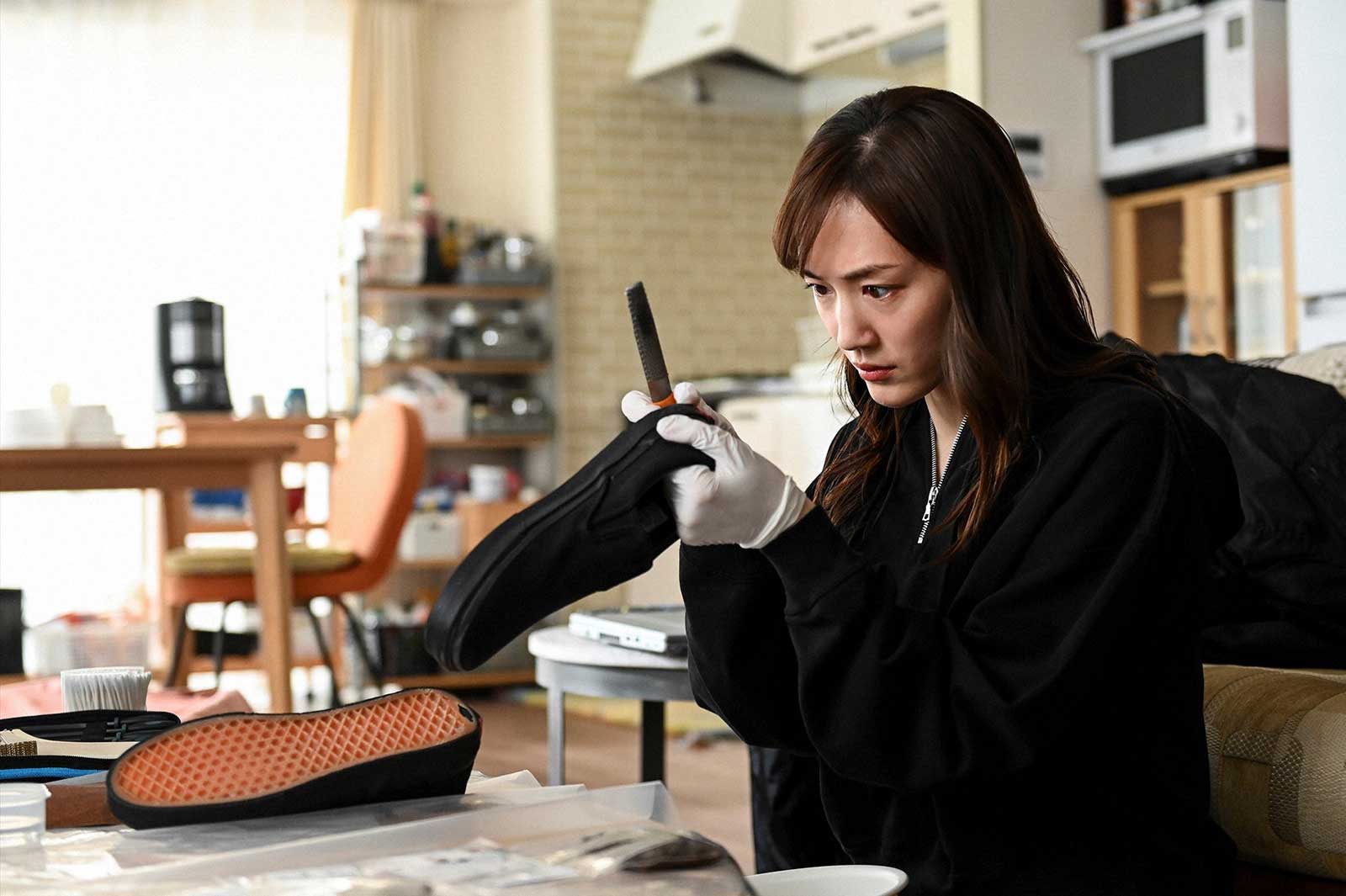 綾瀬はるか「天国と地獄 ～サイコな2人～」第8話より（C）TBS