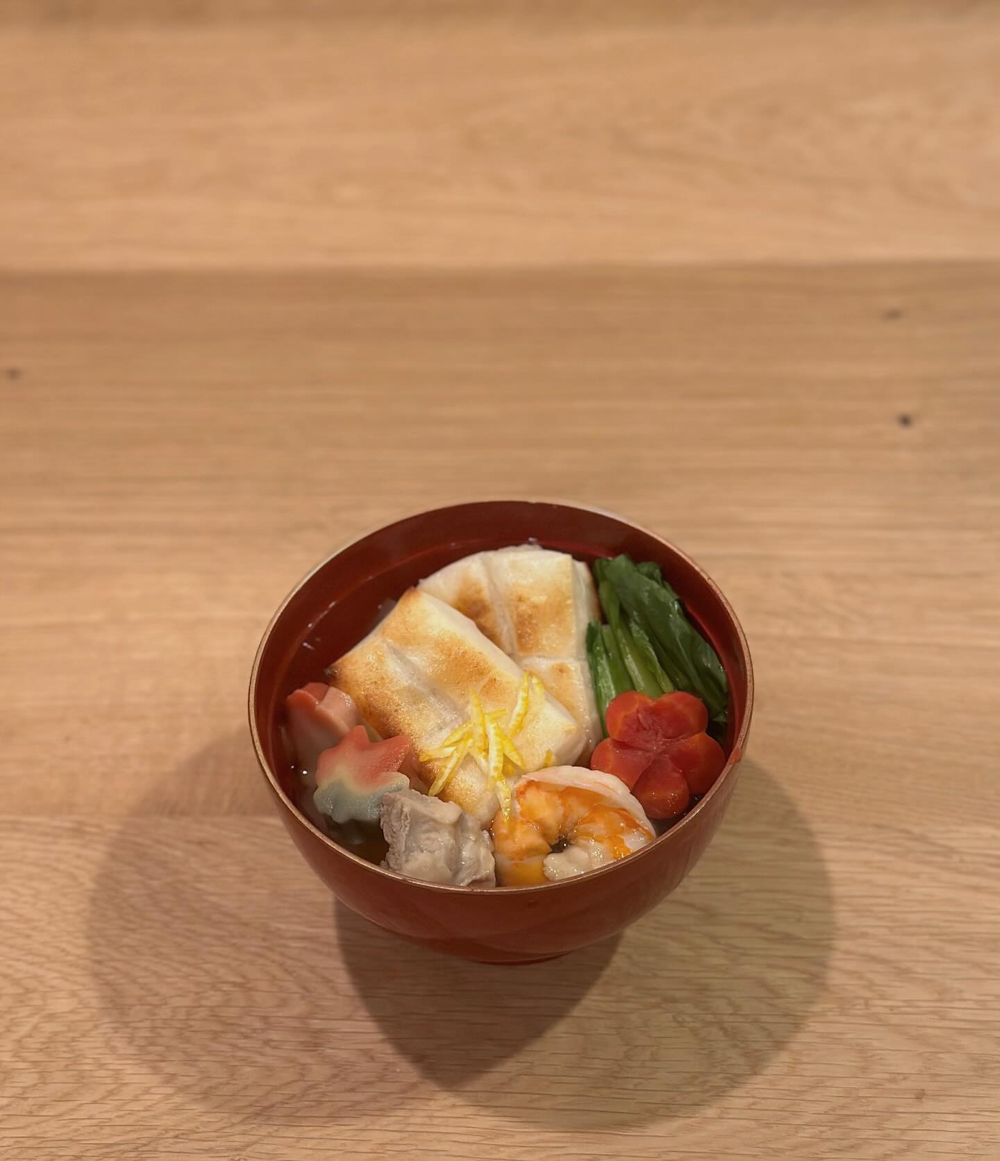 秋元真夏Instagramより