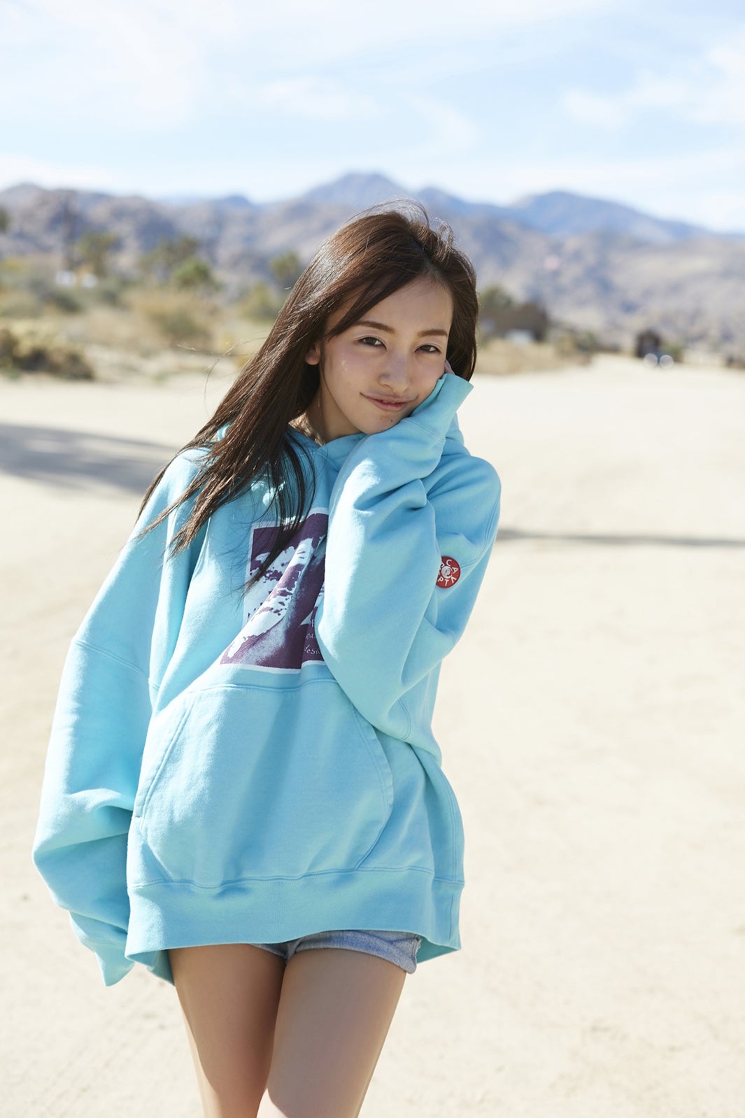 板野友美4th写真集「Wanderer」より（C）ND CHOW／講談社