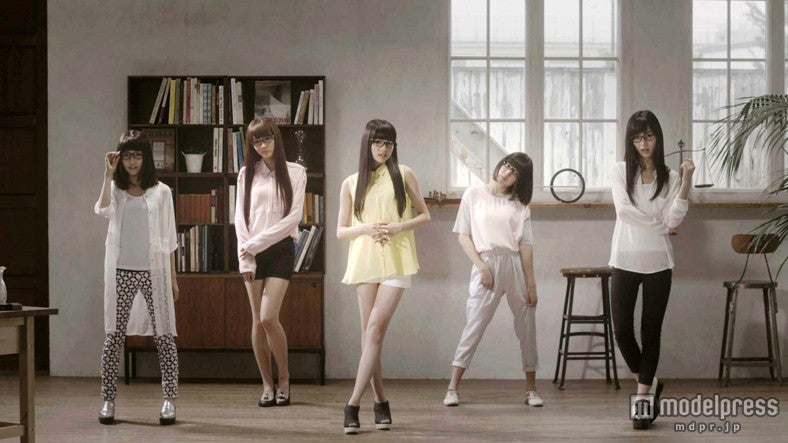 「証明ティンエイジャー」ミュージックビデオより