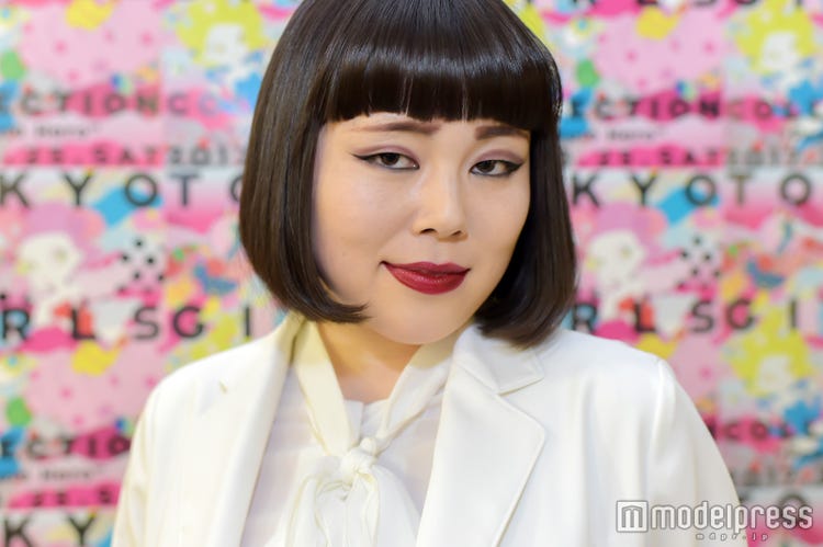 女優デビューのブルゾンちえみ 今も実感ない 心境を直撃 メイク ファッションの秘密 次に With B したいのは誰 モデルプレスインタビュー モデルプレス 女優デビューのブルゾンちえみ 今も実感ない 心境を直撃 メイク ファッションの秘密 次に With B したいのは誰 モデルプレスインタビュー モデルプレス