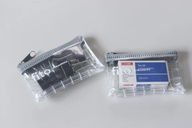 ダイソーの文具小物ケース