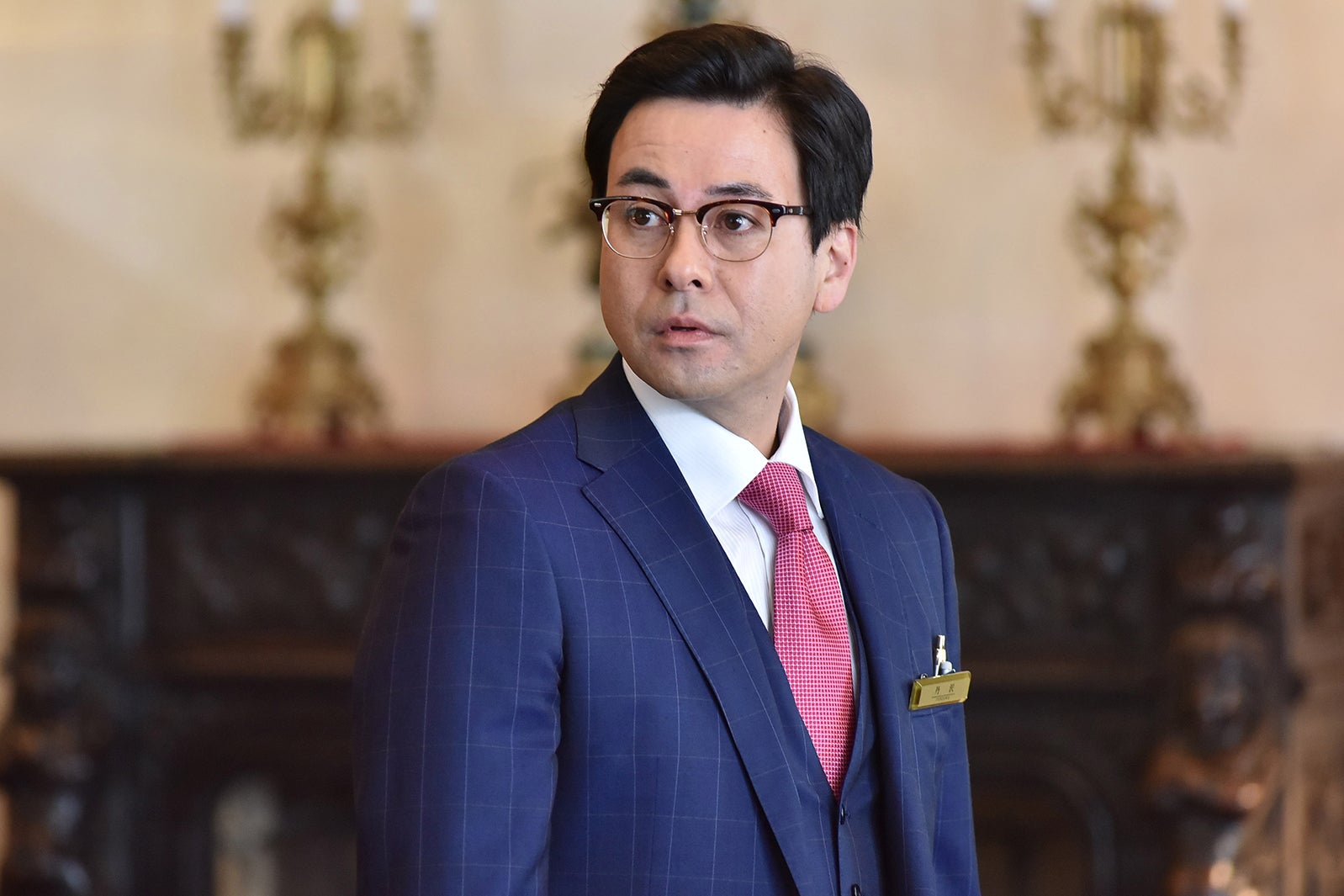 鈴木浩介／「崖っぷちホテル！」第4話より（C）日本テレビ