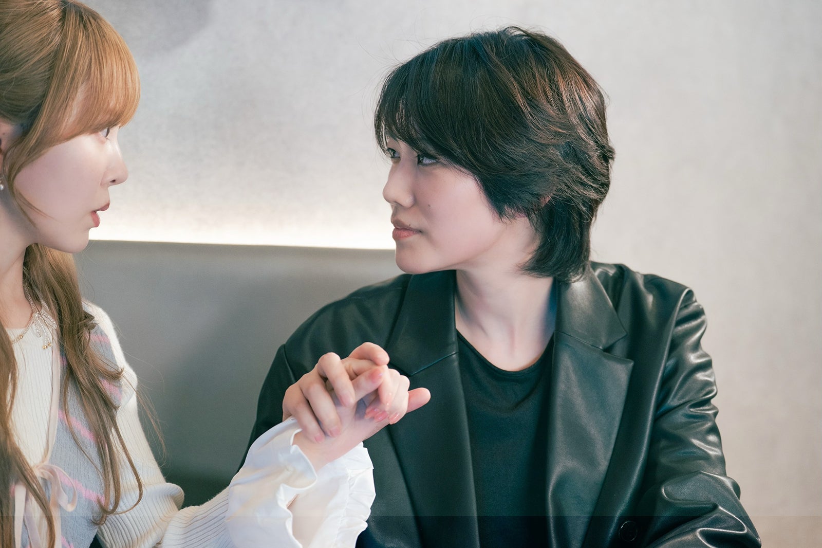 七海ひろき（C）「彩香ちゃんは弘子先輩に恋してる 2nd Stage」製作委員会・MBS／第4話より