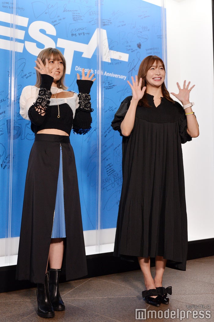 （左から）福田沙紀、大島麻衣 （C）モデルプレス