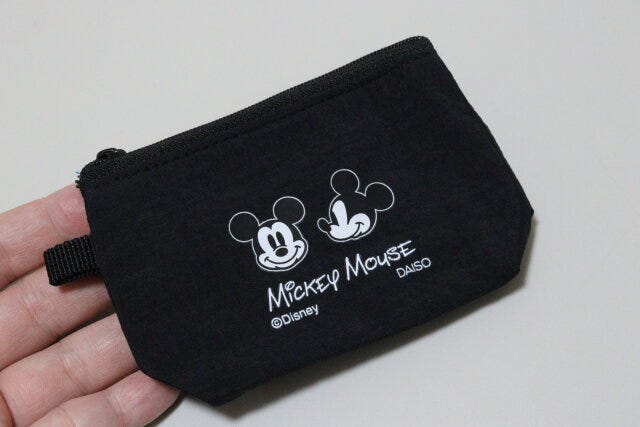 ダイソー マチ付ポーチ(ミッキーマウス) ダイソーの可愛いマチ付ポーチ(ミッキーマウス)