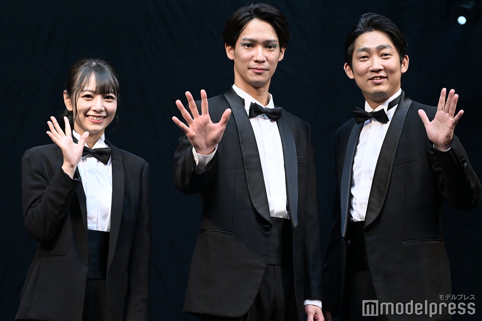 北野日奈子、味方良介、石田明（C）モデルプレス