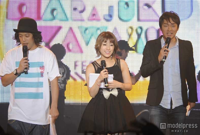 MCを務めたIMALU、エレキコミック／「HARAJUKU KAWAii!! FES 2012」より