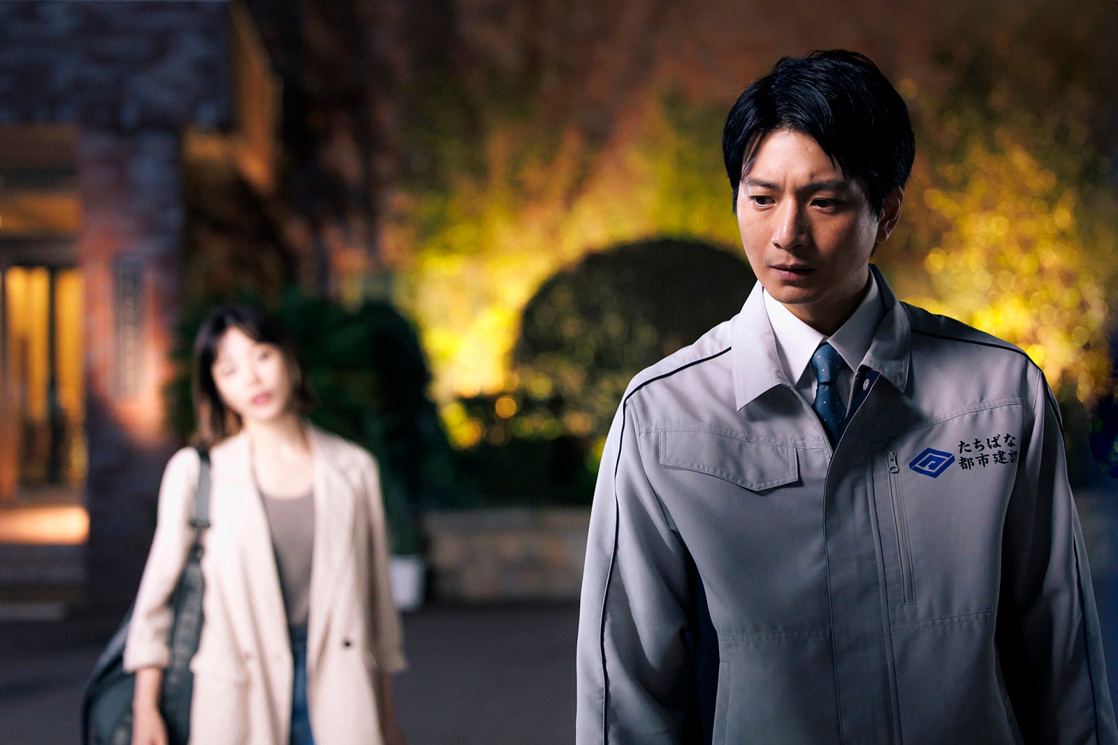 桜井ユキ、向井理「ライオンの隠れ家」第5話（C）TBS