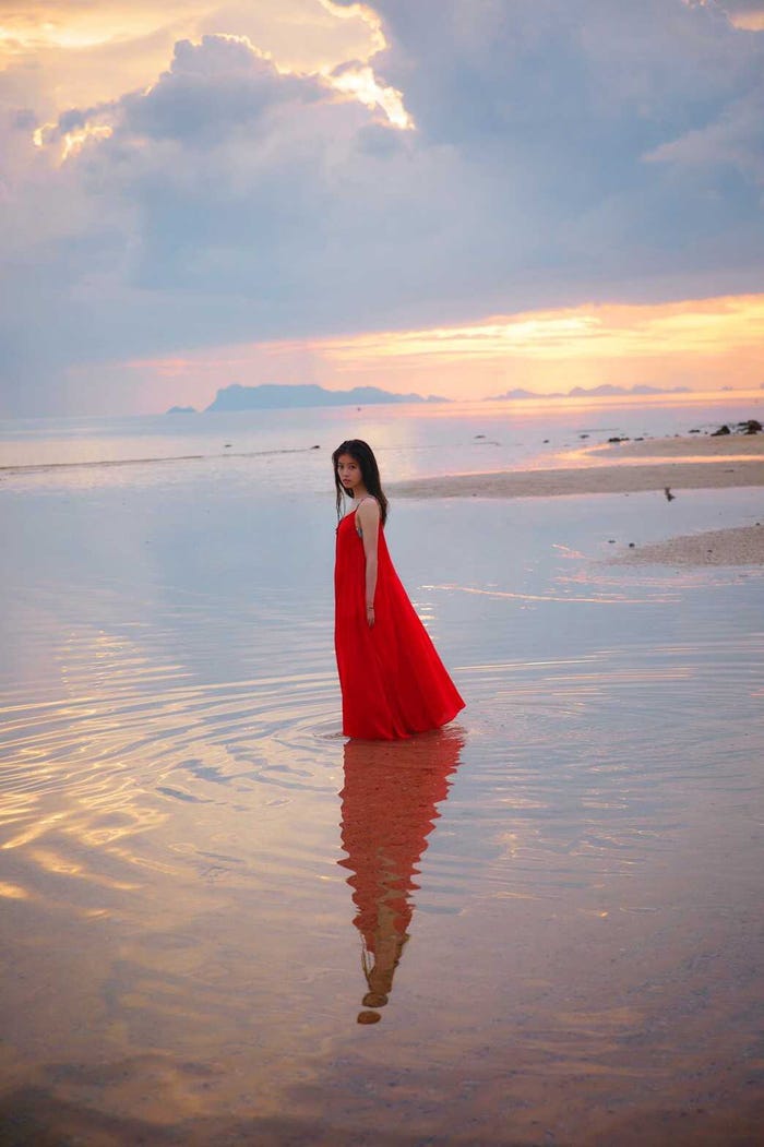 公開されたアザーカット 撮影=三宮幹史/「今田美桜写真集 ラストショット」(講談社)より