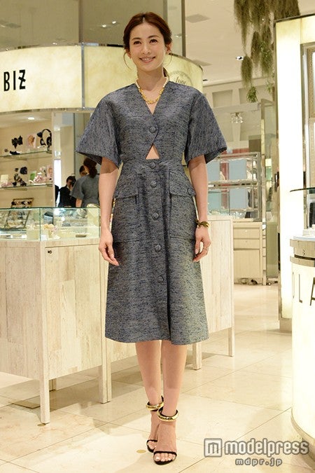 高垣麗子 離婚を発表 コメント全文 モデルプレス 高垣麗子 離婚を発表 コメント全文 モデルプレス