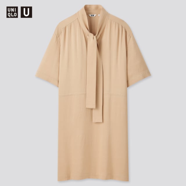 ベージュの5分袖ボウタイワンピ