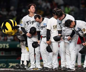 阪神・藤川監督「また明日です」 セ最速100勝ならず 痛かったバント失敗、拙攻連発で今季ワースト15残塁