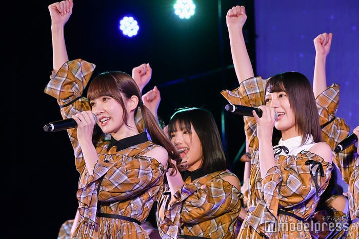 加藤史帆、渡邉美穂、小坂菜緒/日向坂46(C)モデルプレス