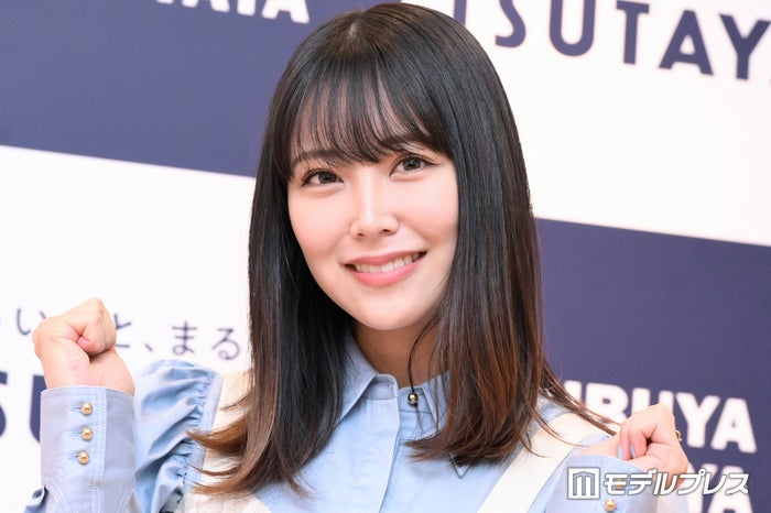 元NMB48白間美瑠、ミニワンピで美脚披露 三重県満喫の動画に「彼女感すごい」「スタイル良すぎ」の声