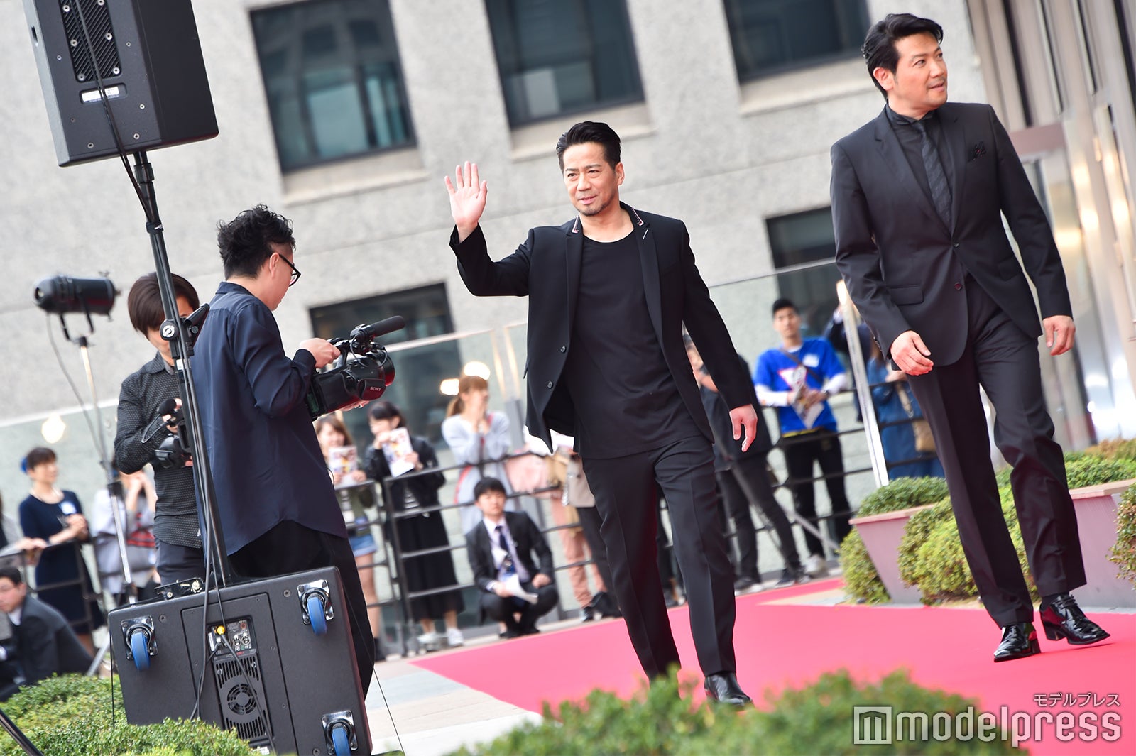 EXILE HIRO、別所哲也 （C）モデルプレス