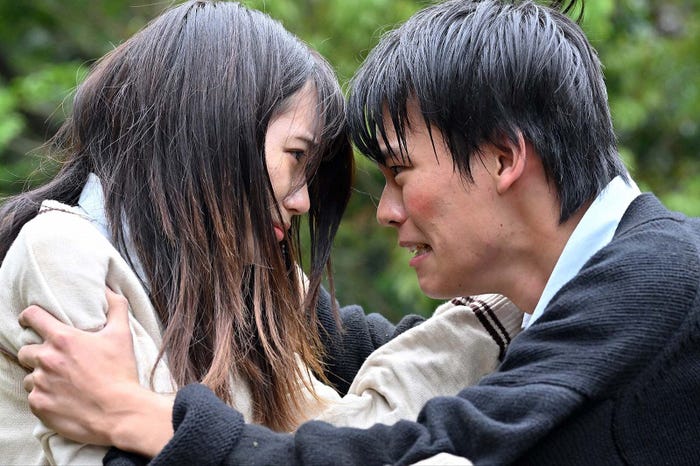 片岡凜、日向亘「ペンディングトレイン―8時23分、明日 君と」第8話より(C)TBS