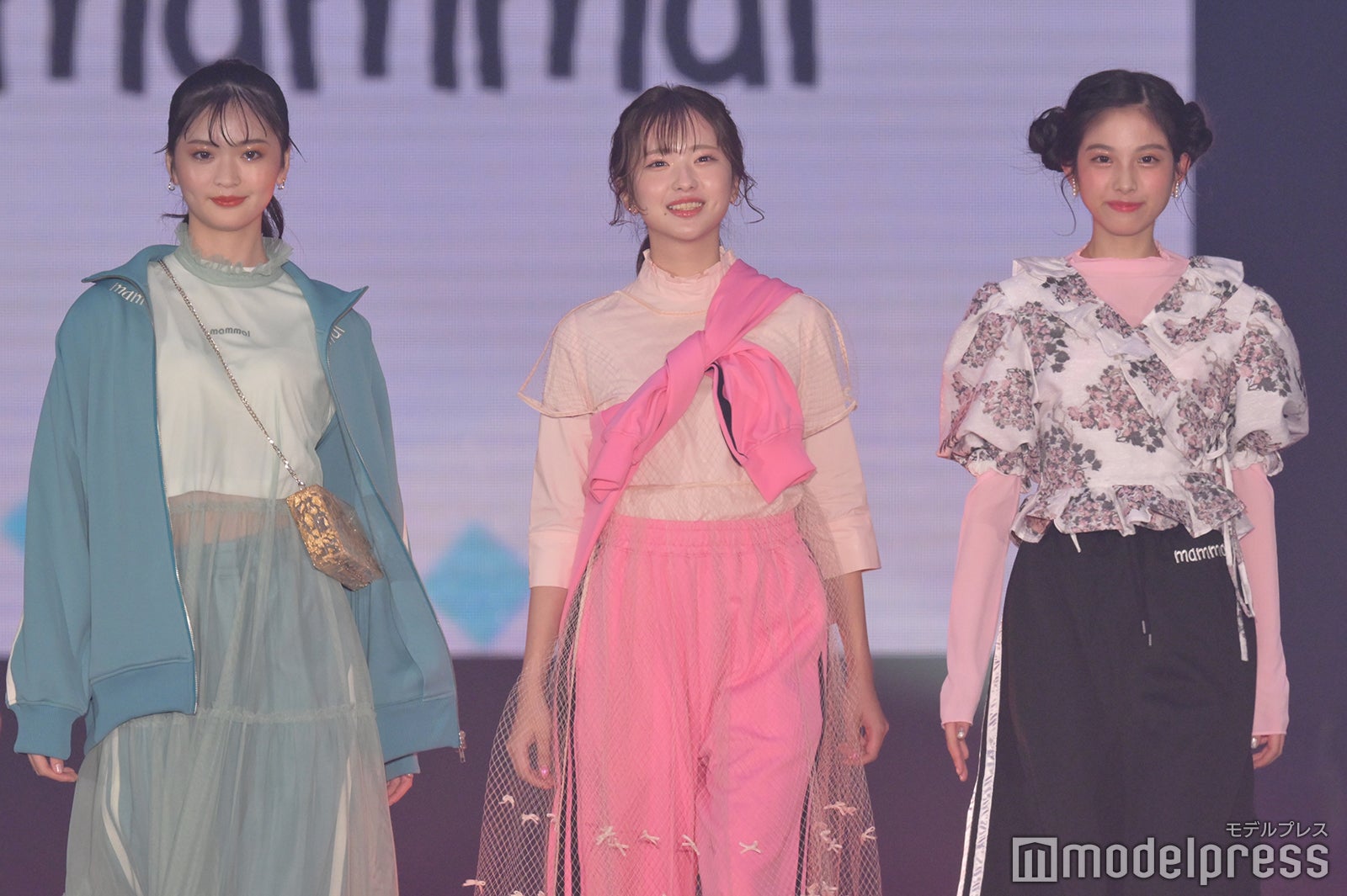 HANA、谷口彩菜、まちさん （C）モデルプレス