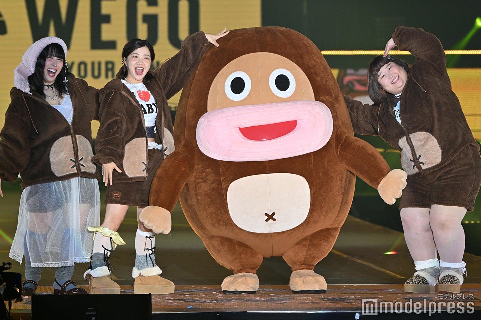 （C）モデルプレス