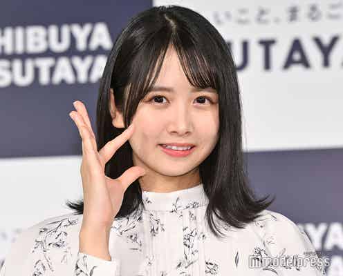 日向坂46上村ひなの、初挑戦の水着カット撮影前は“腹筋3回”「100億万点」1st写真集で解禁した注目ポイントとは<そのままで>