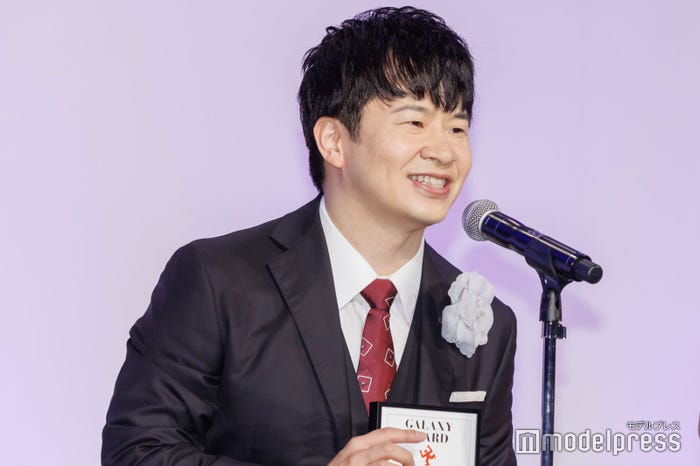 若林正恭(C)モデルプレス