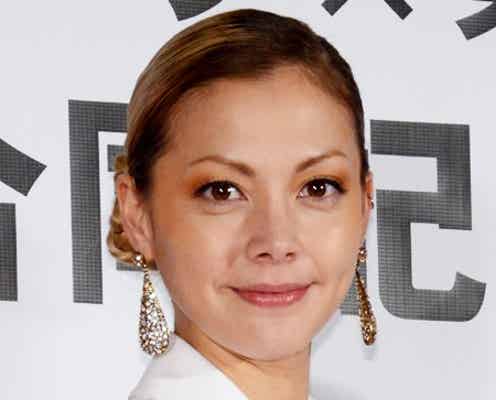 土屋アンナ、2週間ぶりブログ更新でファンにメッセージ