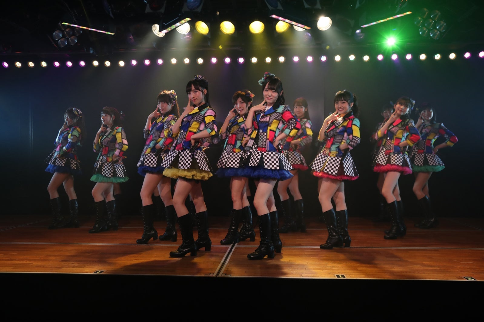 「僕の夏が始まる」公演（C）AKS