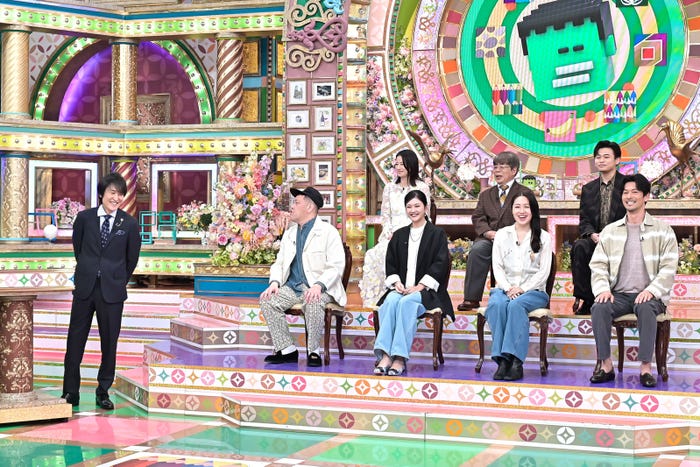 千原ジュニア、(下段左から)くっきー!、田中道子、犬山紙子、久保田裕之(上段左から)馬場典子、小倉久寛、二見颯一(C)MBS