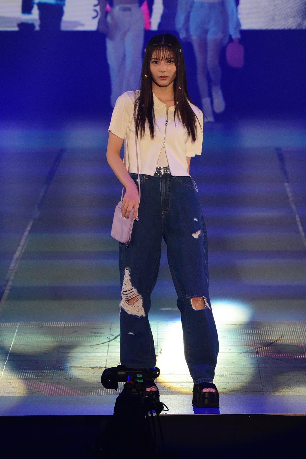 日向坂46小坂菜緒、モデル集結ステージに「ちょっと緊張してます