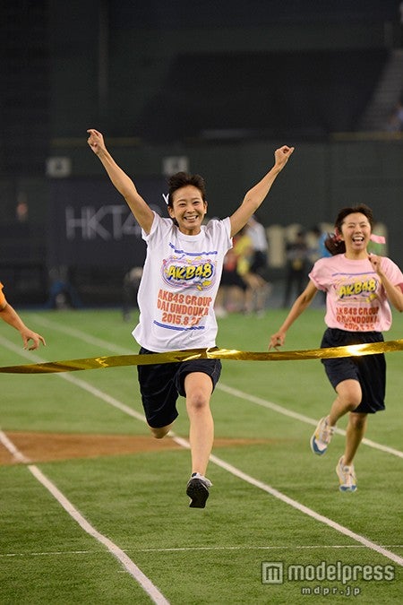 「第1回AKB48グループ対抗 大運動会」（C）AKS