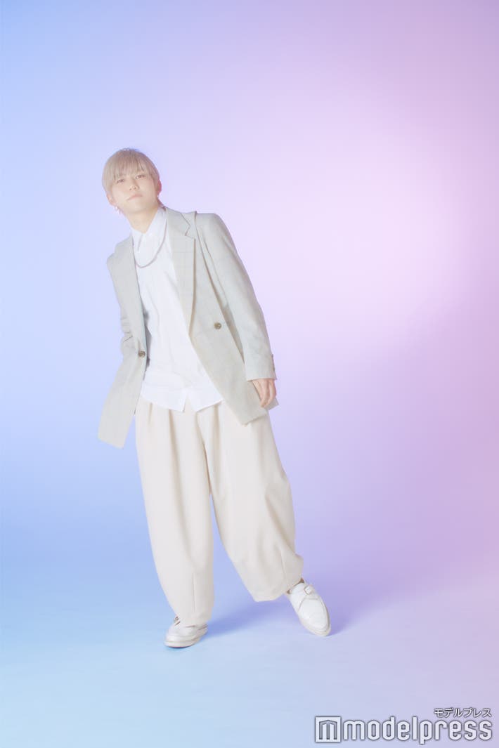 (C)モデルプレス