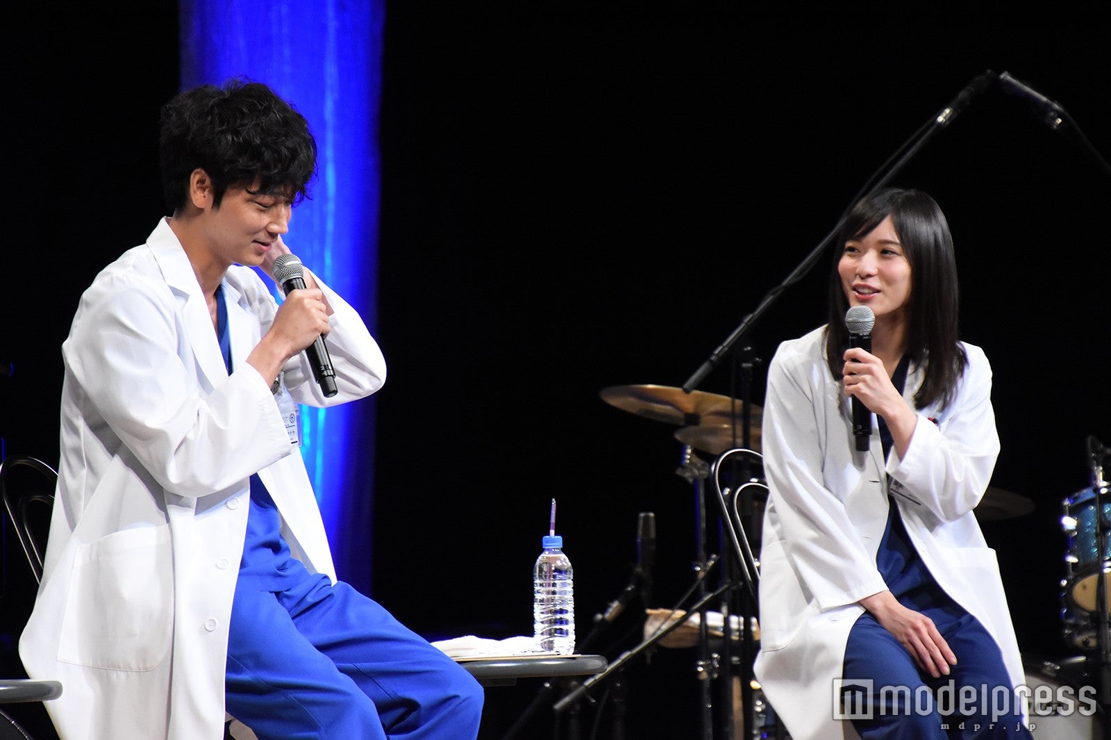 綾野剛＆松岡茉優 （C）モデルプレス