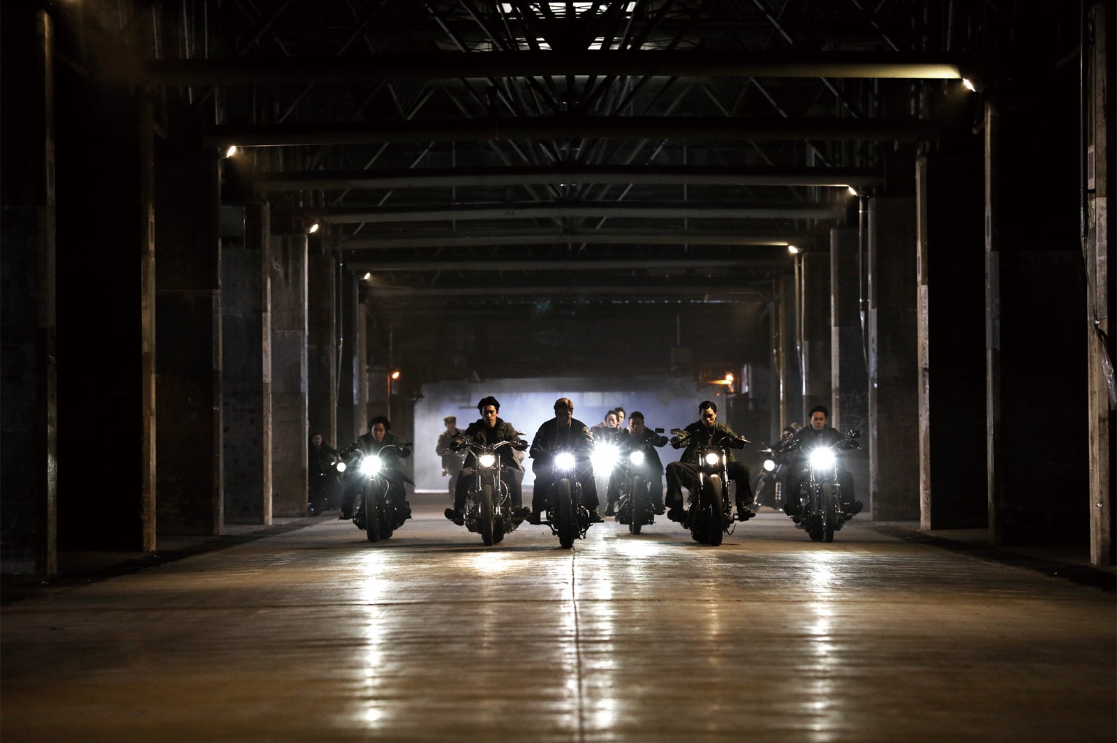 「HiGH＆LOW THE MOVIE 2／END OF SKY」より（C）2017「HiGH&LOW」製作委員会