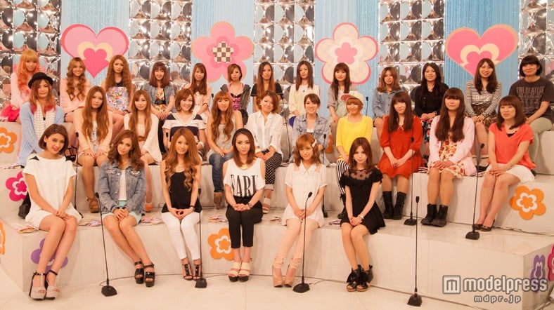 スタジオに集結した美人ママたち（C）NHK