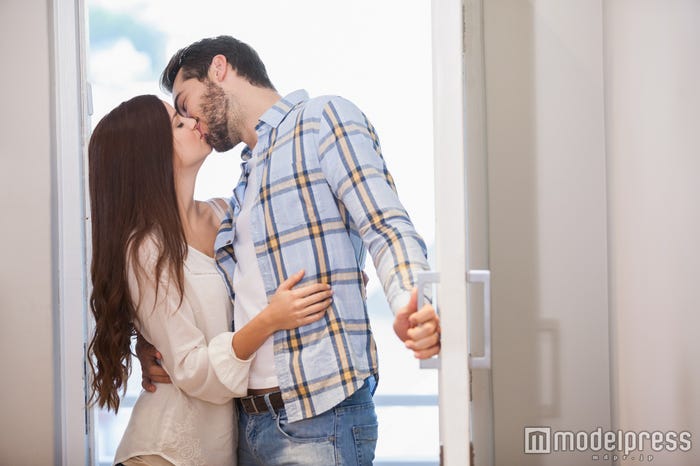 甘えたいと思われる彼女でいよう(photo by pressmaster/Fotolia)