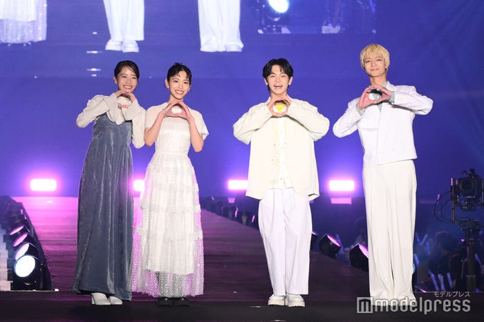 (左から)池端杏慈、當真あみ、齋藤潤、吉澤要人(C)モデルプレス