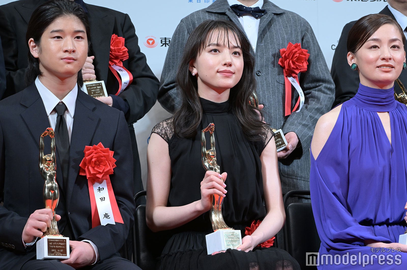 和田庵、清原果耶、尾野真千子／「第76回毎日映画コンクール」表彰式の様子（C）モデルプレス