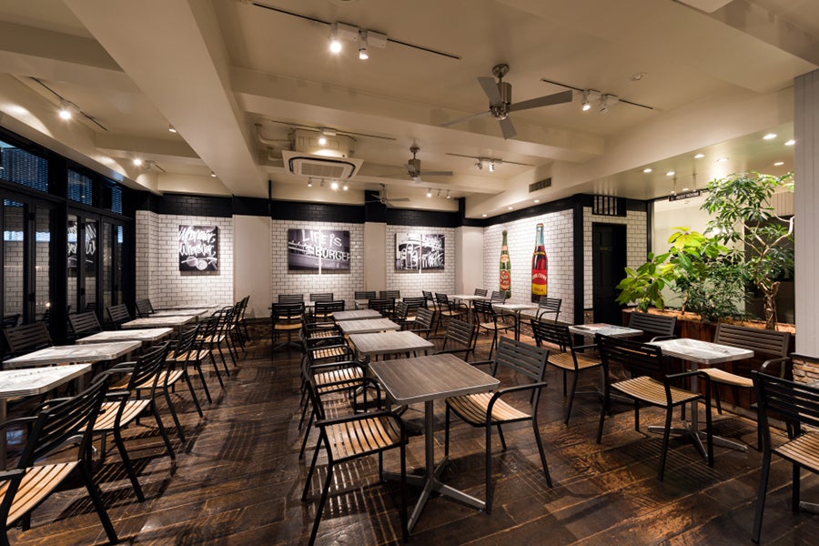 J.S. BURGERS CAFE 店内