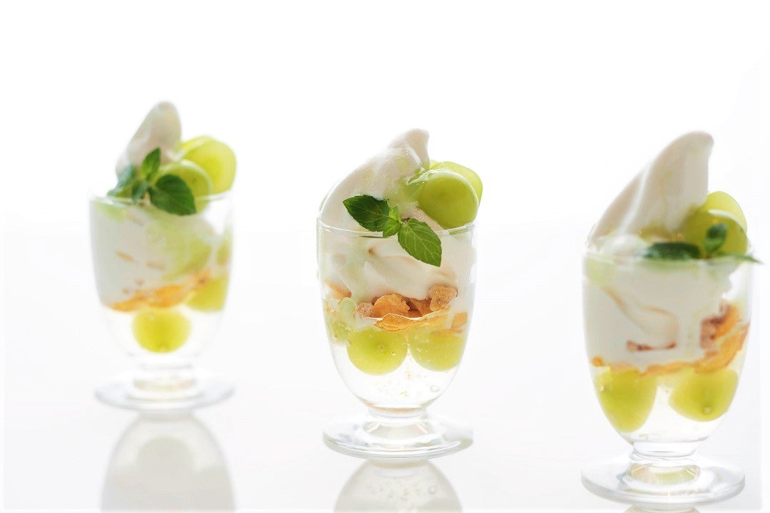 サンドウィッチ＆スイーツプレゼンテーション～栗とぶどうのハロウィーンパーティー～／画像提供：ニュー・オータニ