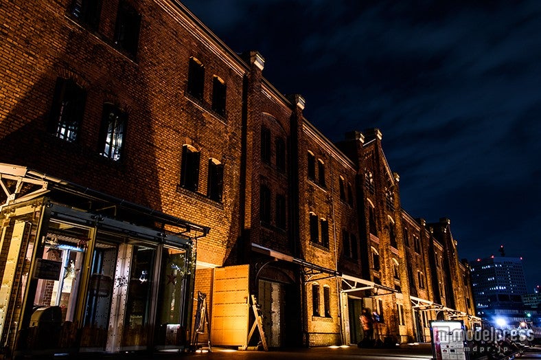 クリスマスマーケット in 横浜赤レンガ倉庫／model キコ