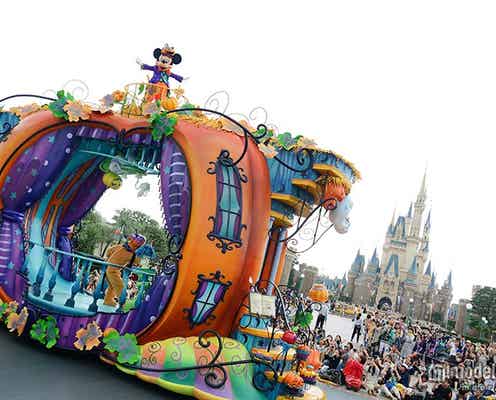 ディズニーハロウィーン、ランドパレード新“仮装”&音楽一新でリニューアル 「こひつじのダニー」も初参加
