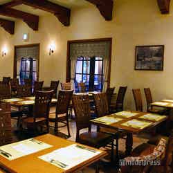 (C)モデルプレス