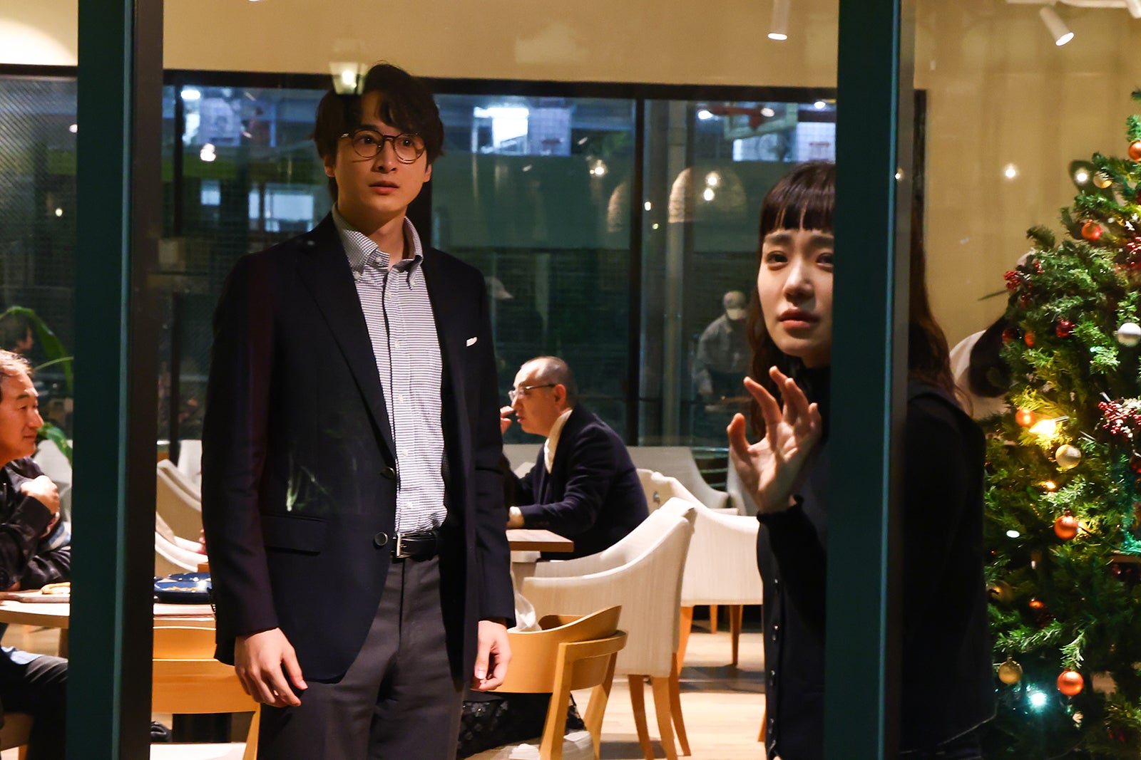 小関裕太、奈緒「あのクズを殴ってやりたいんだ」第8話（C）TBS